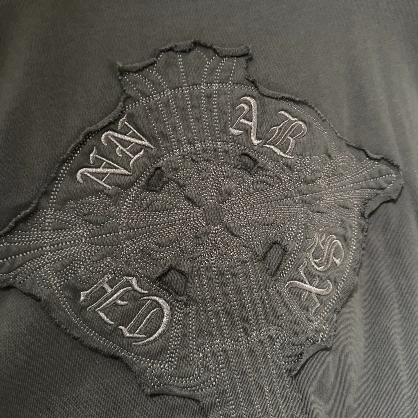 🅿️330 [Strict quality control] CH Croixin's new long-sleeved sweatshirt T-shirt. Heavy 340g double yarn fabric. Wash the whole garment twice. Frayed and torn on all four sides. Heavy fabric. The neckline is made of icy Salona. Loose fit. Deep, wide and stylish. No deformation or shrinkage. Color: 3 colors, black, white and gray. Size: M-2xl